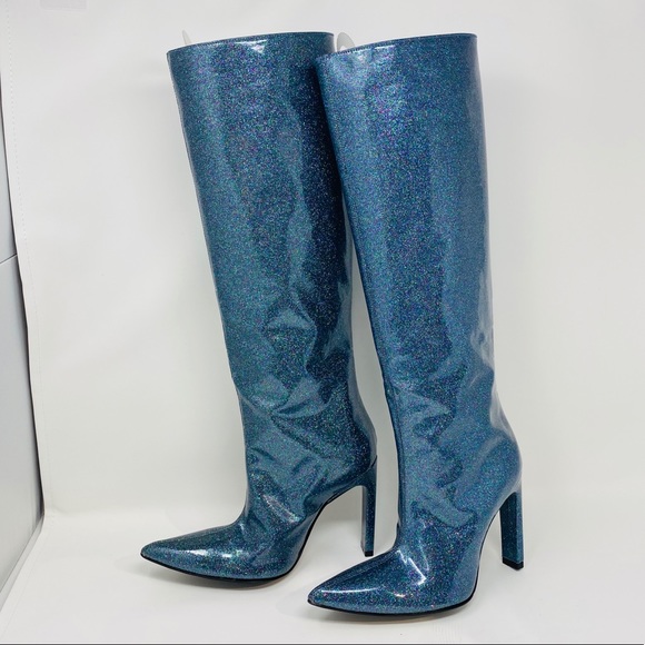 AREA**Glitter Patent Leather Boots**US 6 $880 - Picture 3 of 8